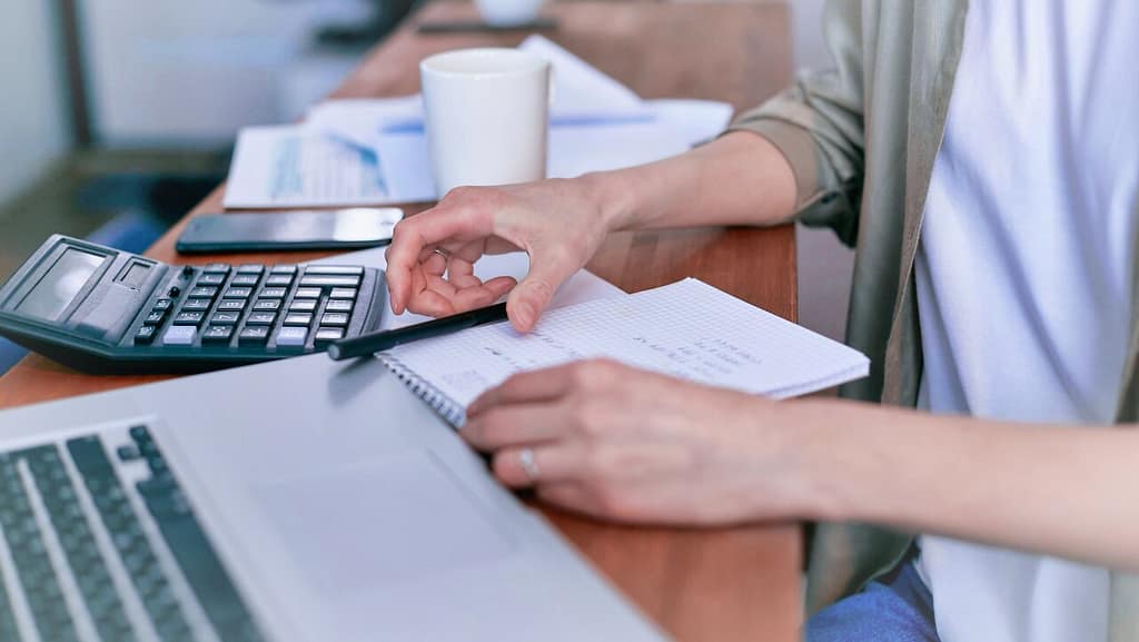 Robot-ROI-Calculators