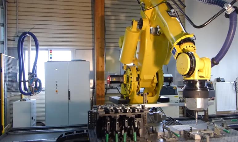 Incremental Sheet Forming with Robots